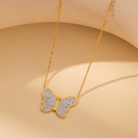 【Butterfly】 Diamond-studded Butterfly Necklace - Picture 1 of 1
